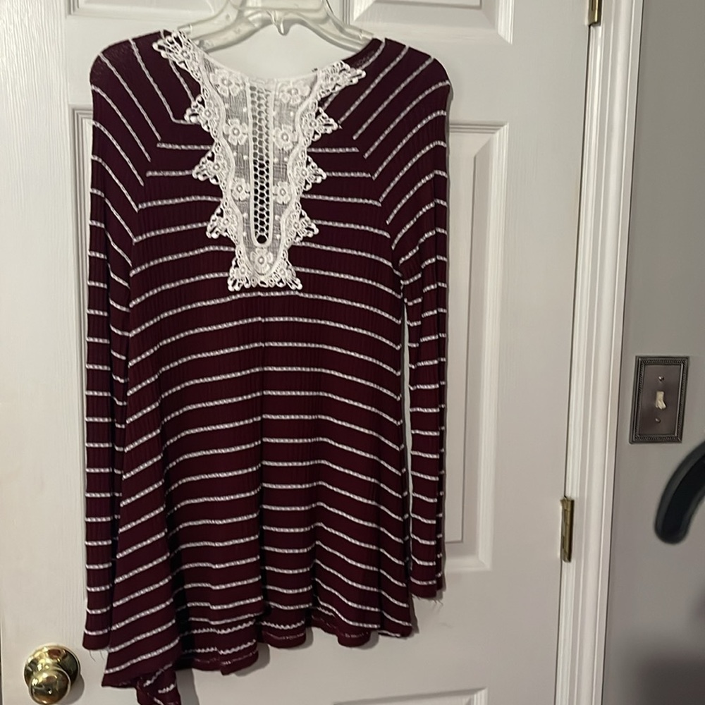 Tunic - Picture 2 of 7